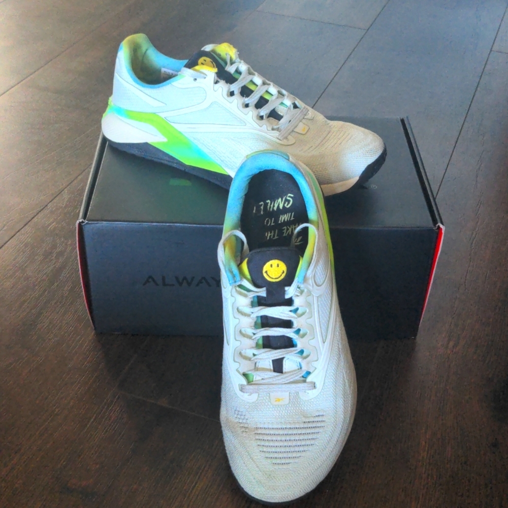 Reebok Men's White Neon Green Blue Athletic training Shoes